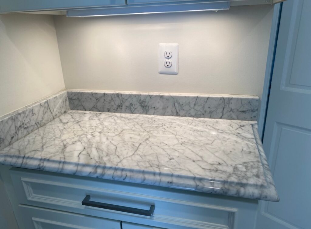 White stone countertop and backsplash from a Rose Restoration job in Washington, DC